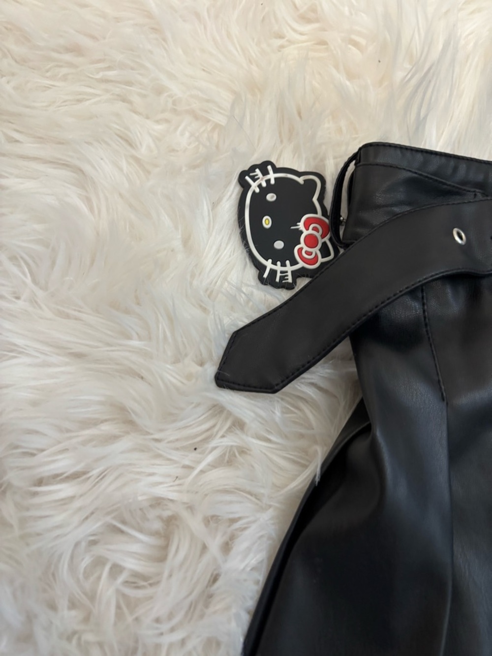 Hello Kitty & Friends Faux Leather Pleated Black Mini Skirt New nwt Size x Small - Picture 2 of 7